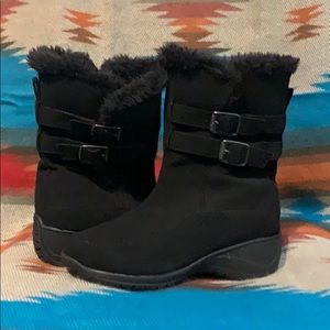 KHOMBU women warm boots, vegan too!